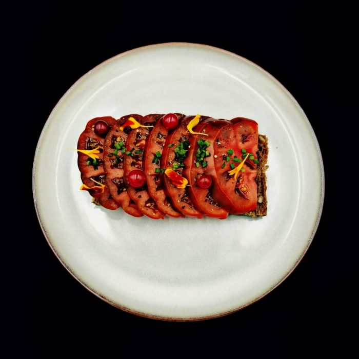 Fresh tomatoes - Image 2