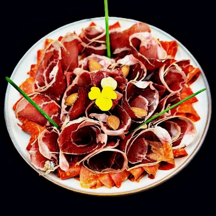 Charcuterie box